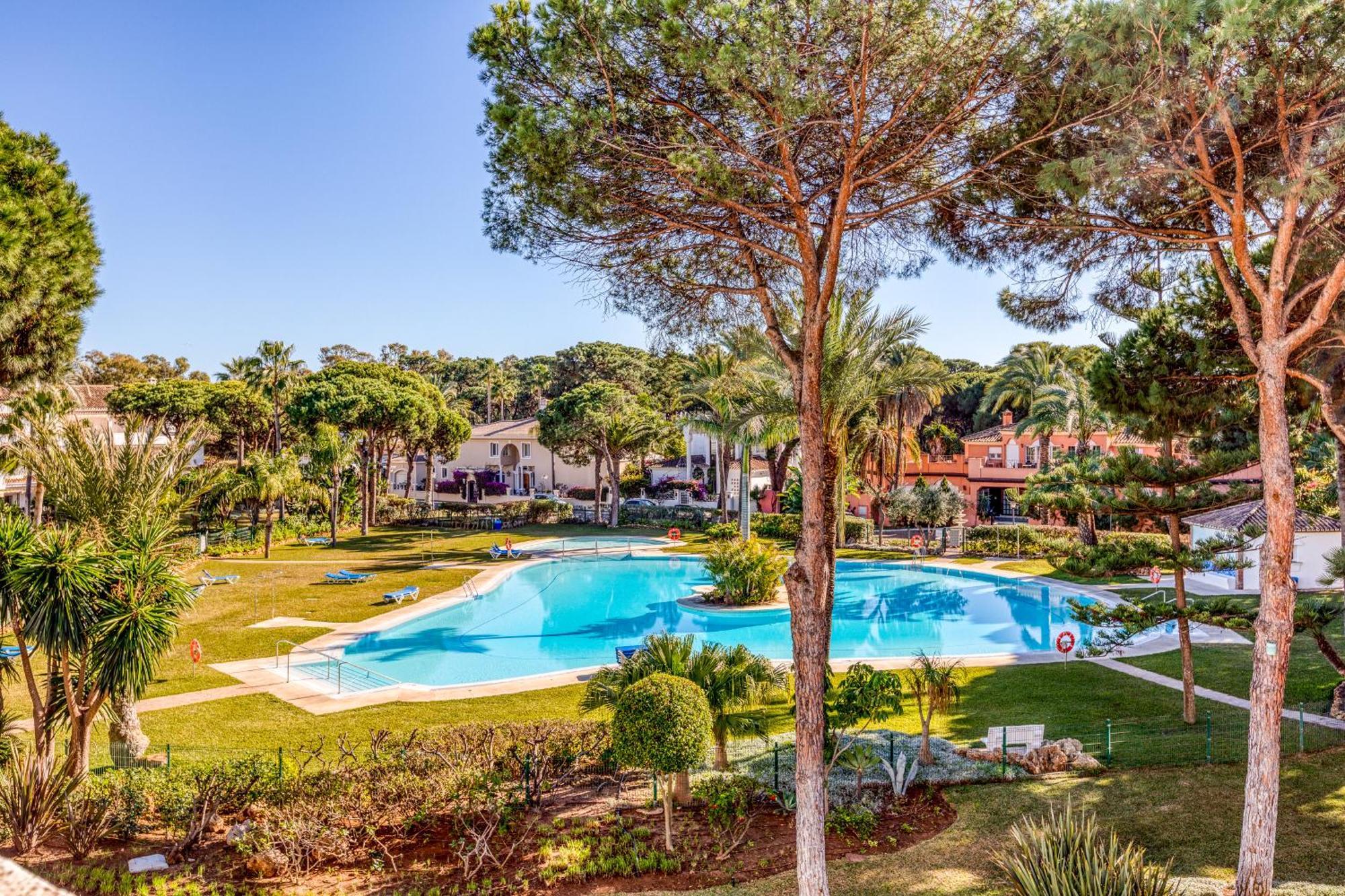 Life El Presidente Penthouse Pool View Apartment Estepona Exterior foto