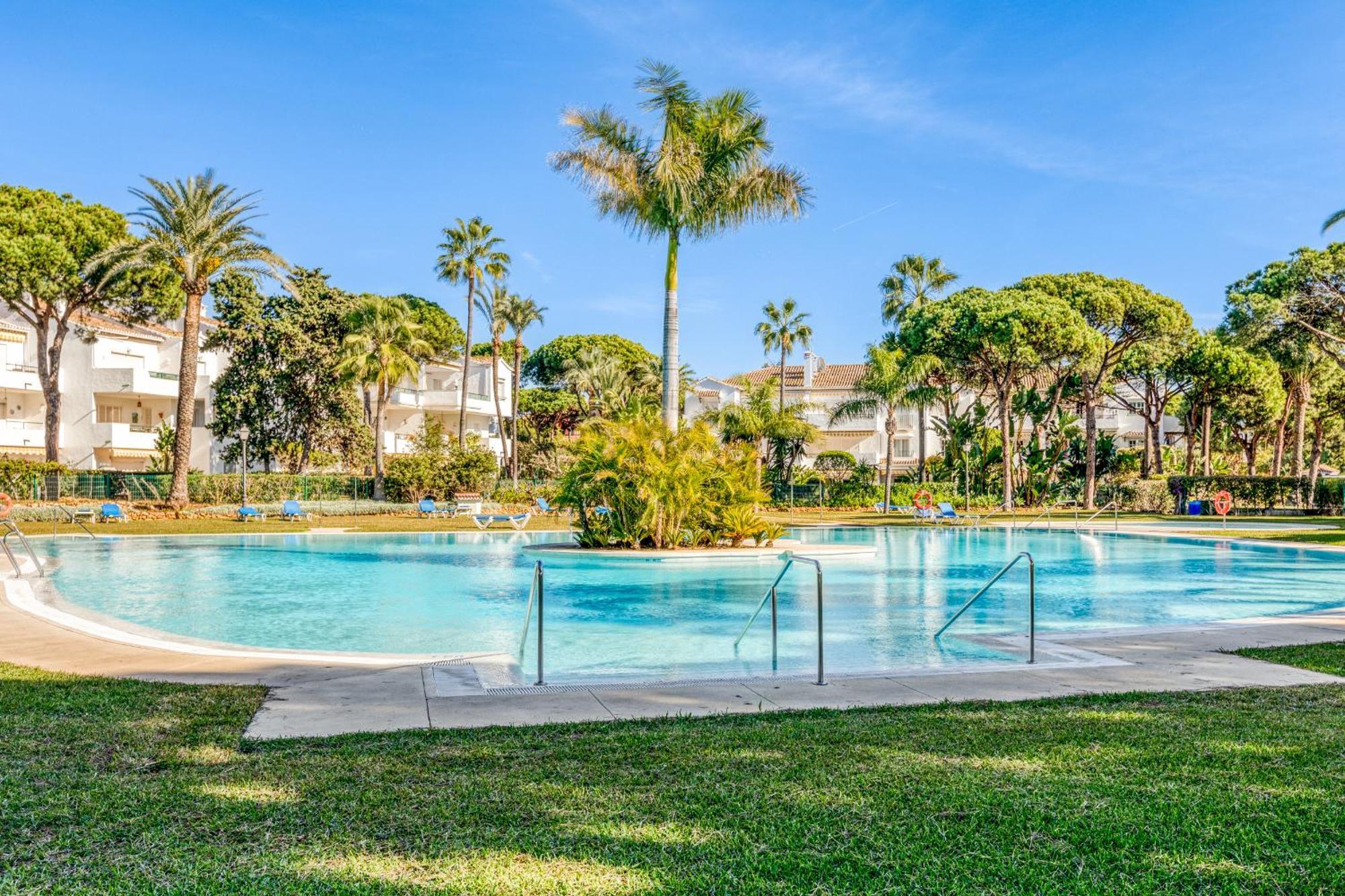 Life El Presidente Penthouse Pool View Apartment Estepona Exterior foto