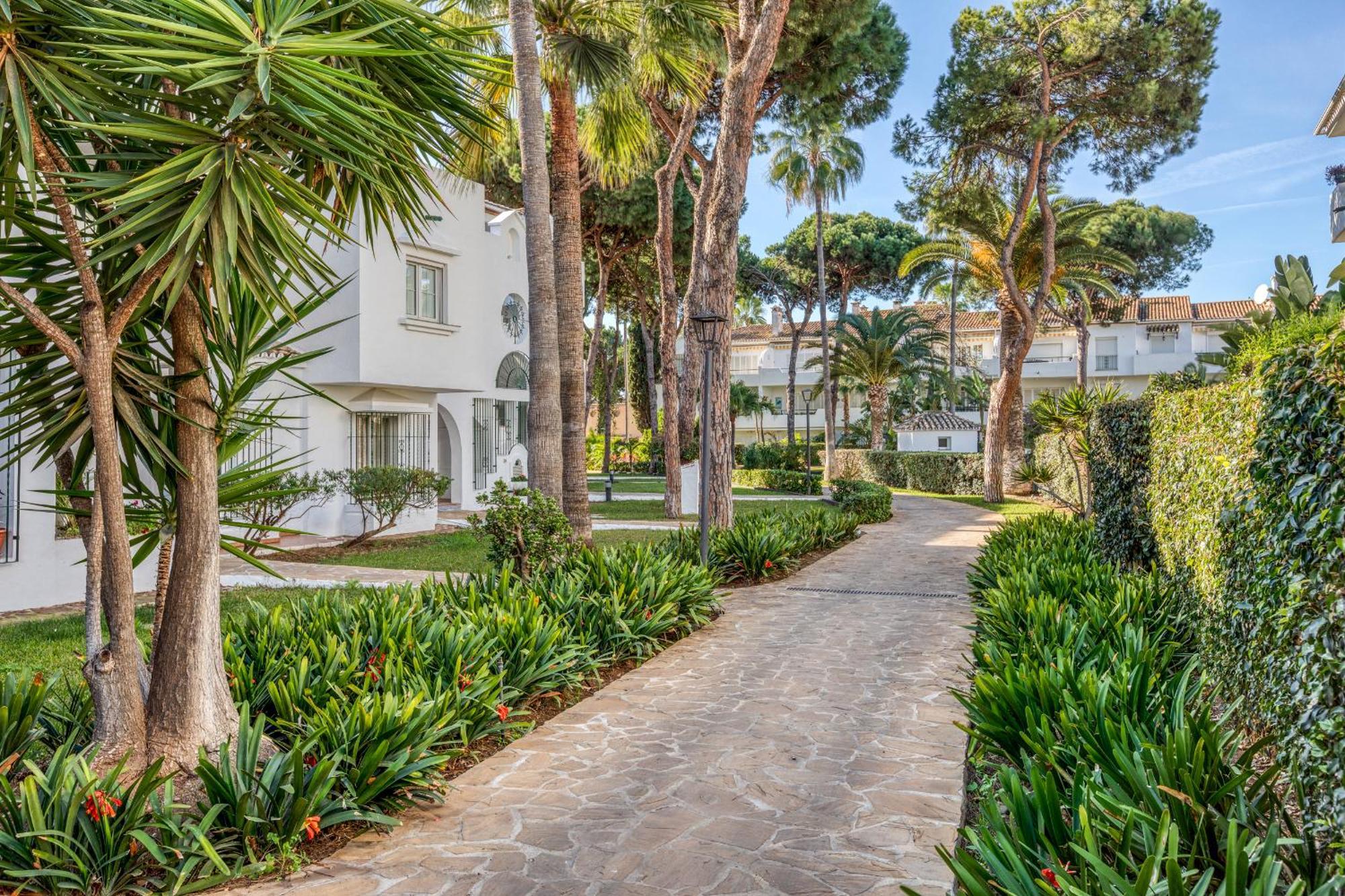 Life El Presidente Penthouse Pool View Apartment Estepona Exterior foto